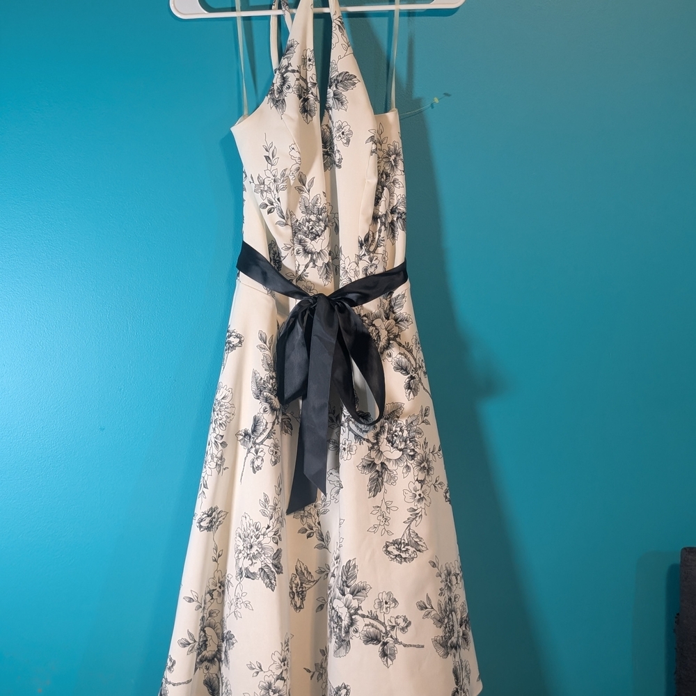 B. Smart Black and White Floral Maxi Dress
